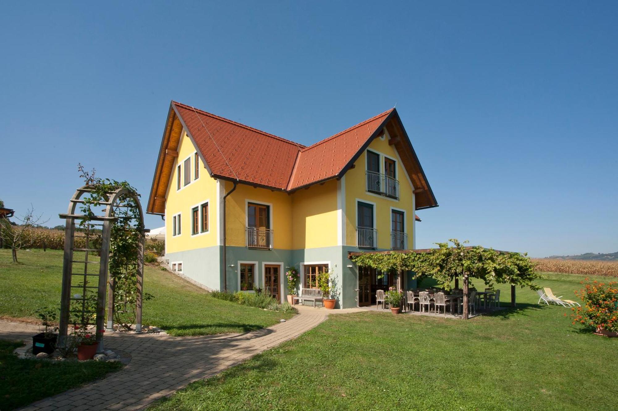 Weingut Winzerhof Gaestezimmer Grebenz Großklein Εξωτερικό φωτογραφία